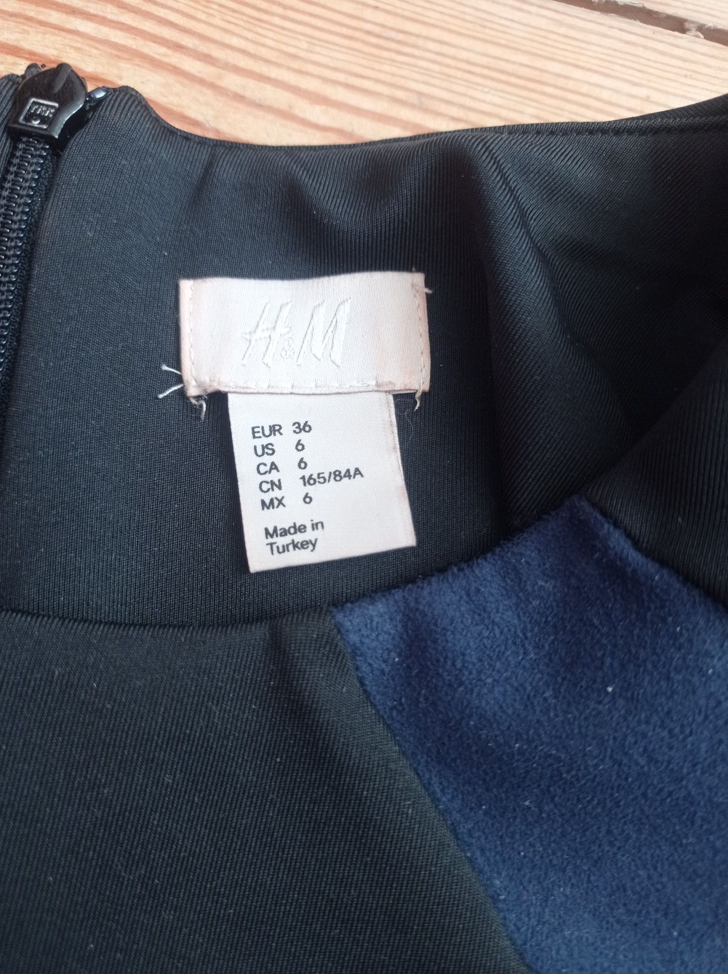 Elegancka 36 bluzka bluzeczka czarna wstawki zamszowe granatowe h&m