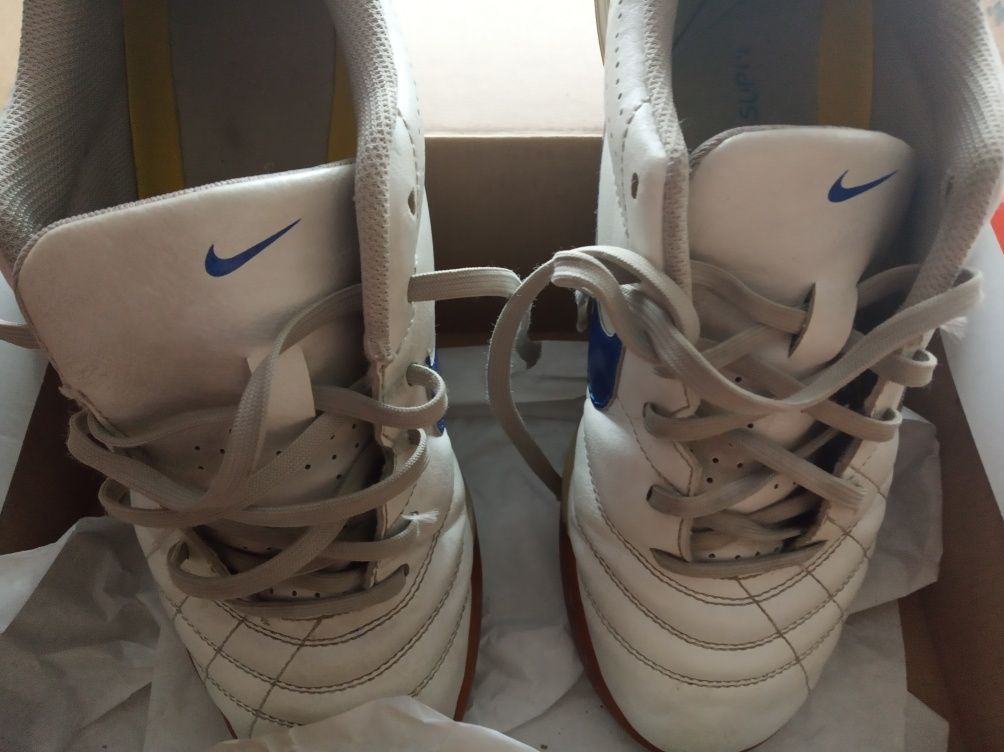 Buty Nike sportowe białe