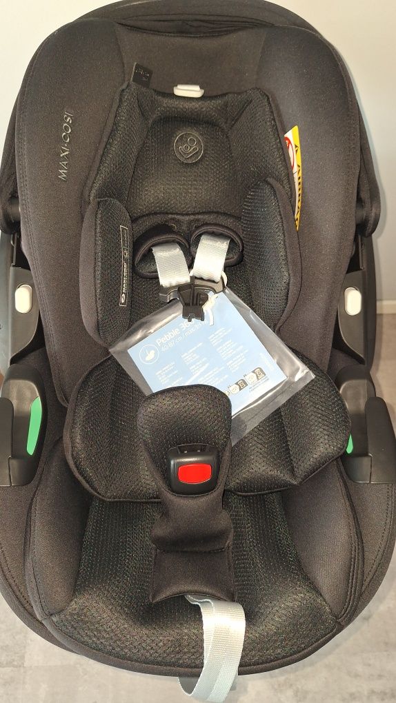 Maxi-cosi Pebble 360 pro 2 z bazą FamilyFix 360 pro