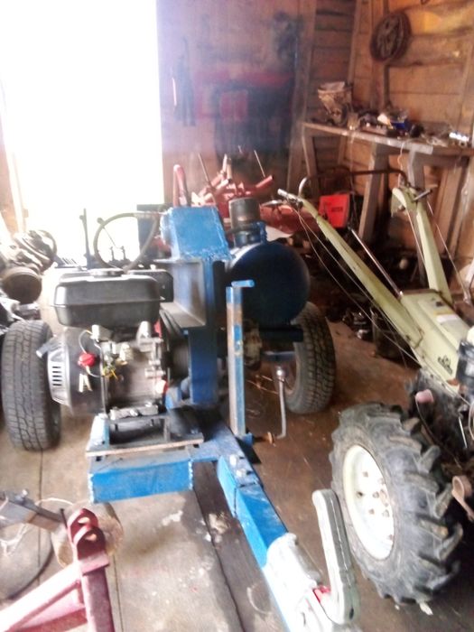 Продам дроворуб на бензині