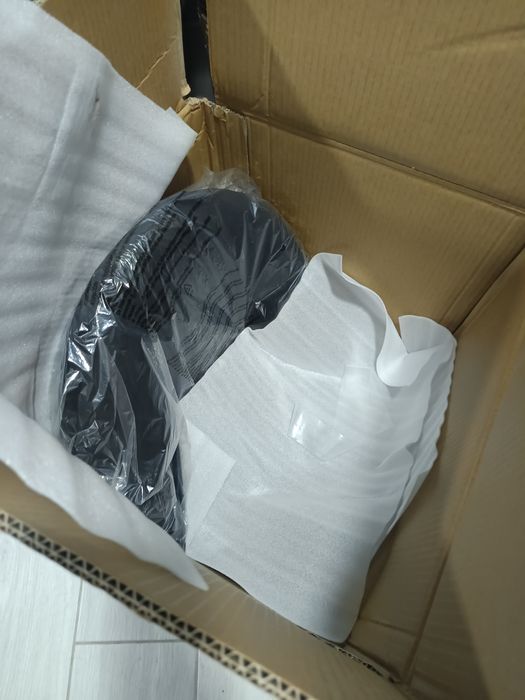 Cadeira alta (bar) ainda na embalagem