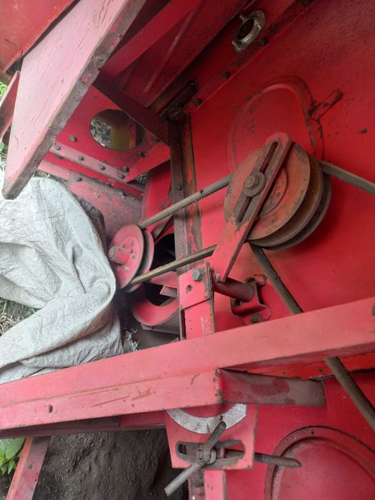 Продам комбайн MASSEY-FERGUSON 86