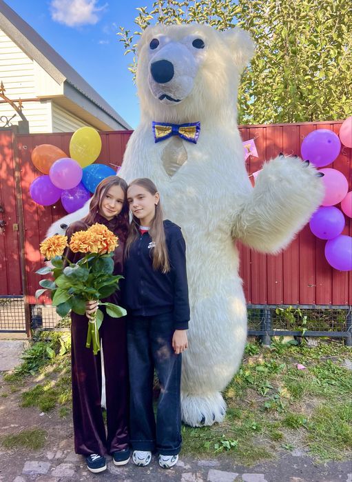 Білий ведмедик , аніматори , привітання, ведмідь.Белый мишки , медведь