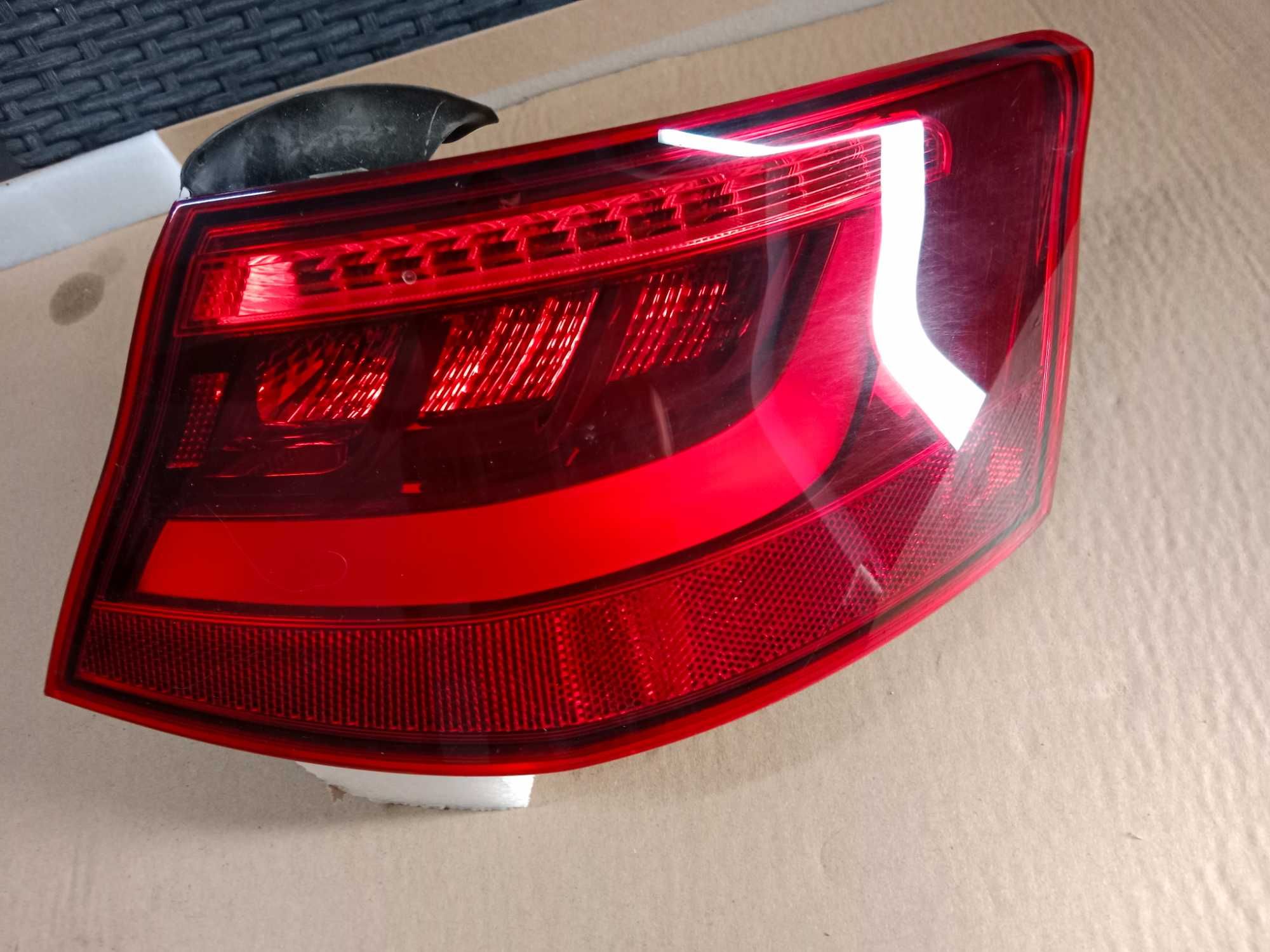 Lampa Prawa Tył tylna AUDI A3 8V 8V3.945.096B LED