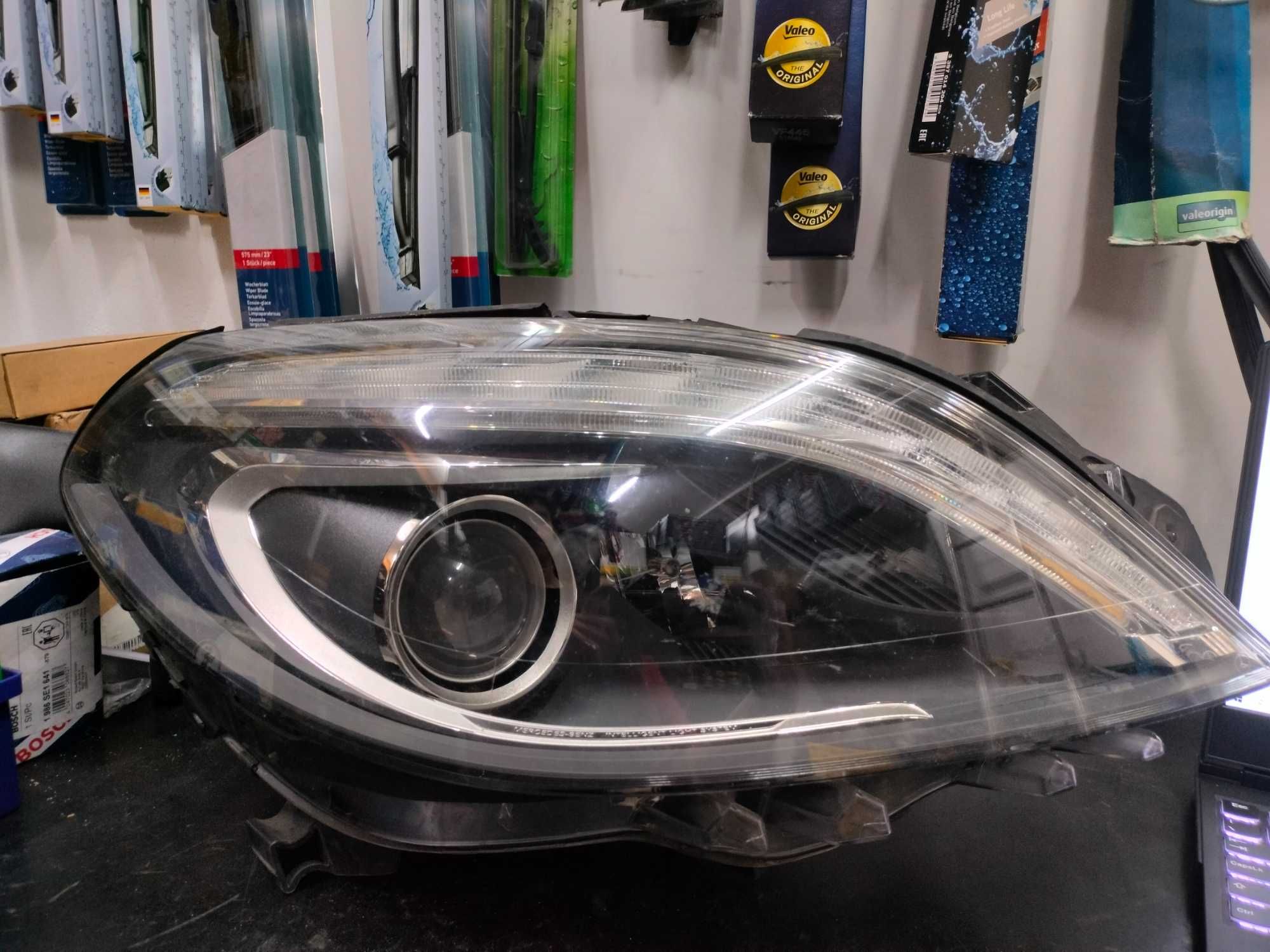 Ótica Direita Mercedes w246