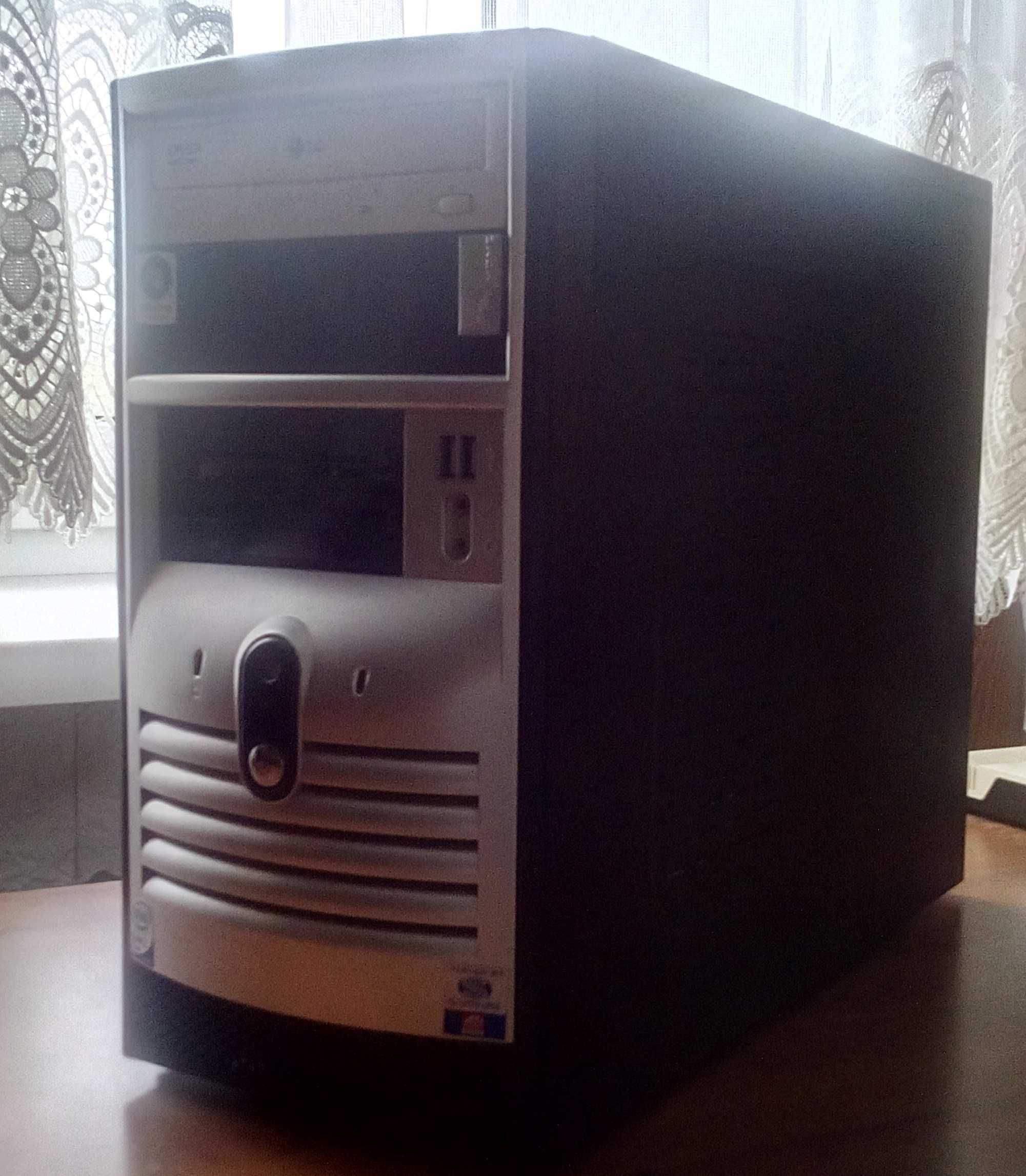 Komputer PC Intel Core2Quad Q6600, 3GB RAM, 250GB HDD, Radeon HD 3850