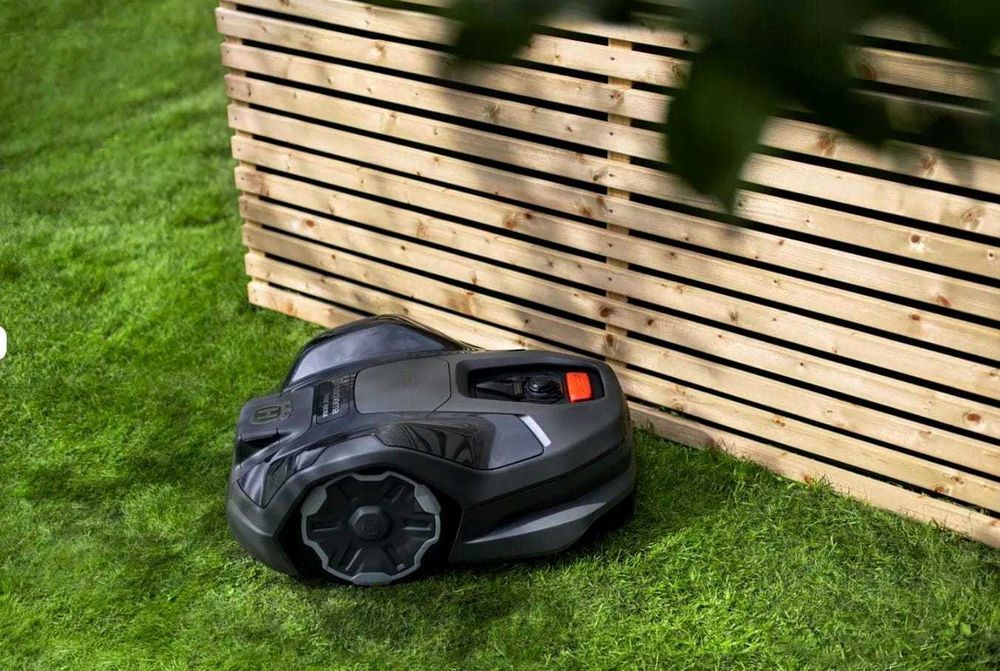 Robot Koszący Kosiarka Automatyczna Automower® AM310E NERA