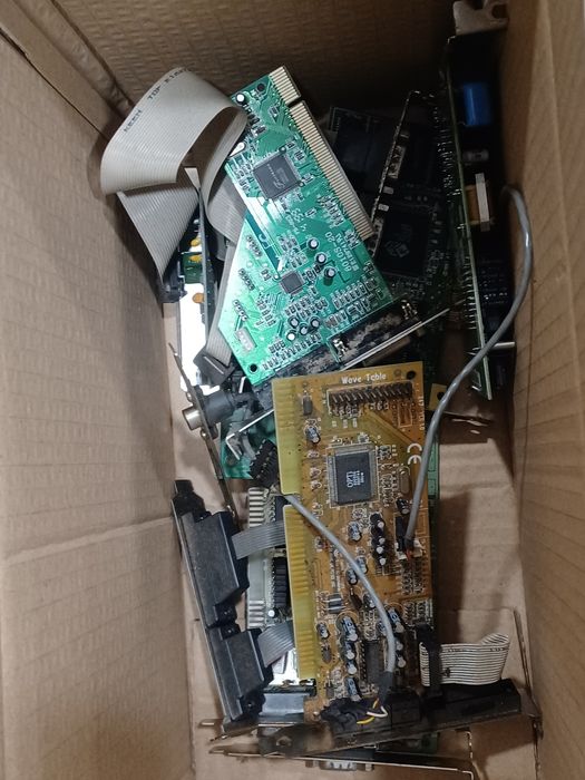 Placas diversas para computadores antigos