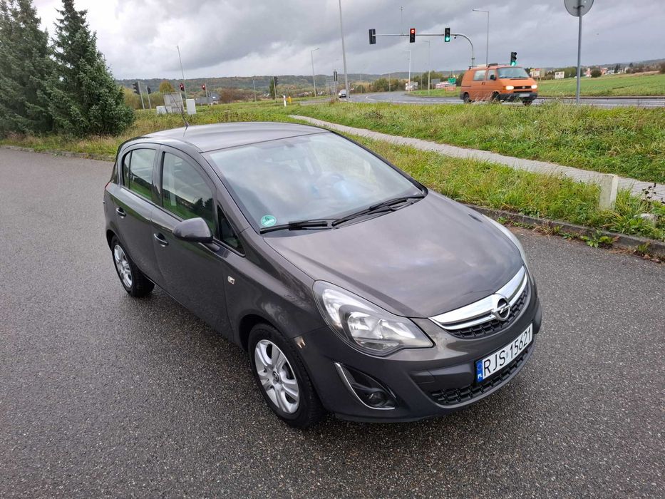Opel Corsa D Lift 1.2 Benzyna 86KM 2014r Klima Półskóra Alu Tempomat
