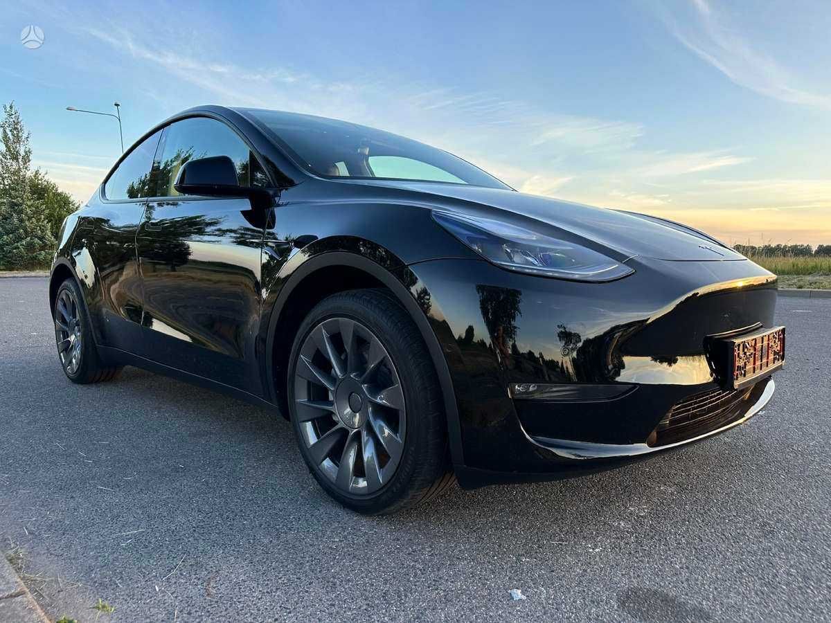 Tesla Model Y 2022