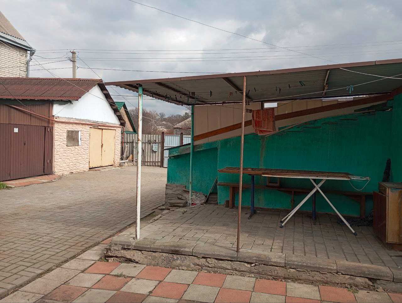 Продам капітальний будинок 105м2 у Дергачах.