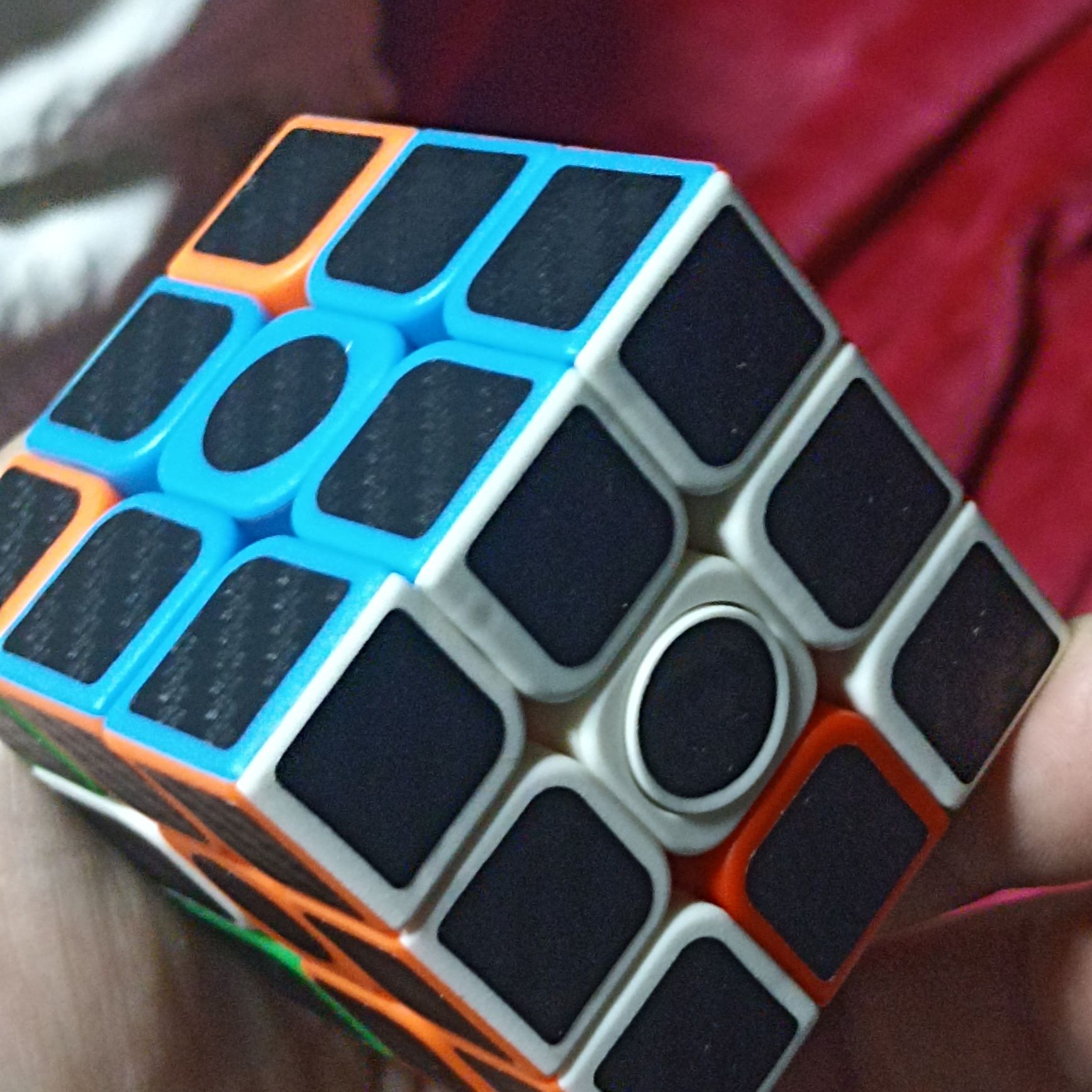 Cubo Mágico todo novo e várias cores
