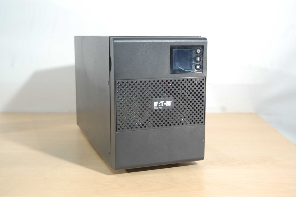 Лінійно-інтерактивний ДБЖ (ИБП) Eaton 5SC 750VA (5SC750i)