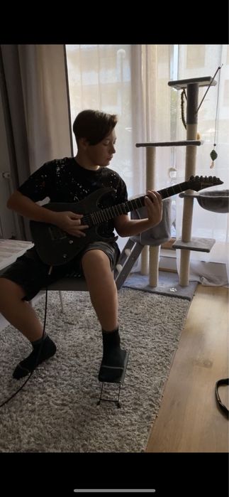 PROFESJONALNA nauka i lekcje gry na gitarze klasycznej/elektrycznej