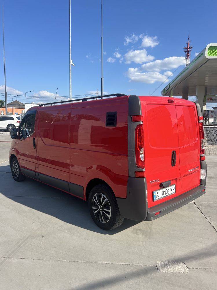 Продам Opel Vivaro