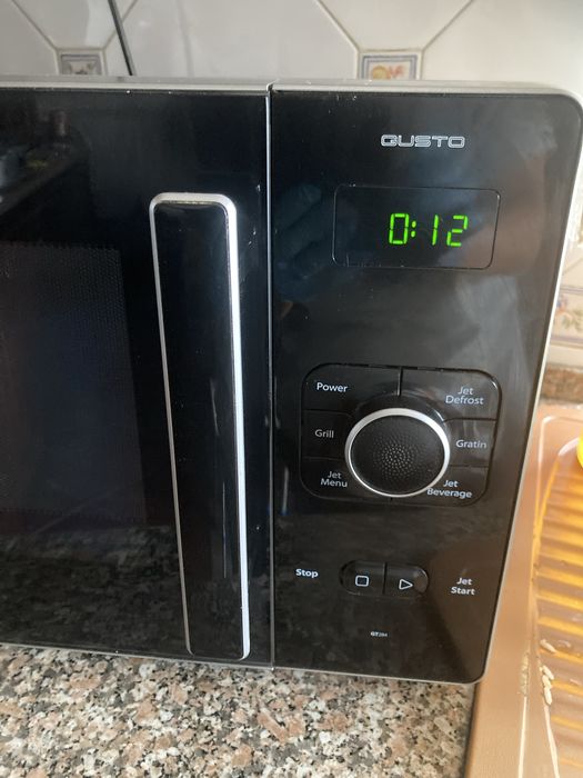 Microondas Gusto whirlpool como novo com grill