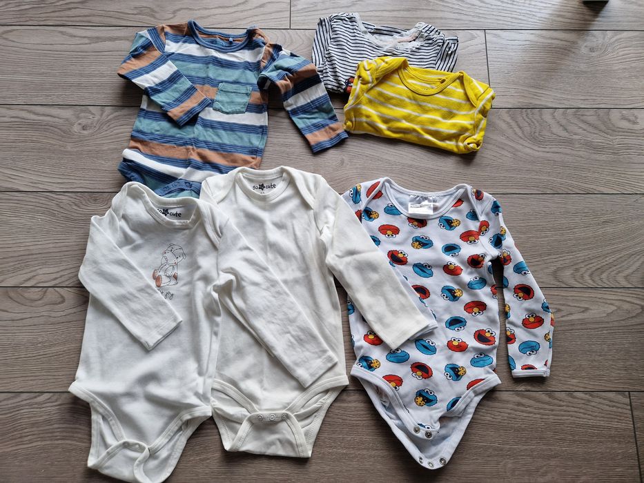 4 x body nowe + 2 gratis  80/86