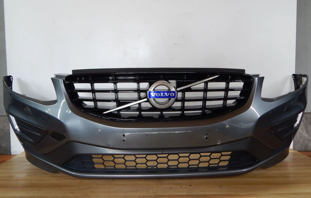 Zderzak przód przedni R-Design VOLVO XC60 xc60 I Lift 13-17 714 Łuków części