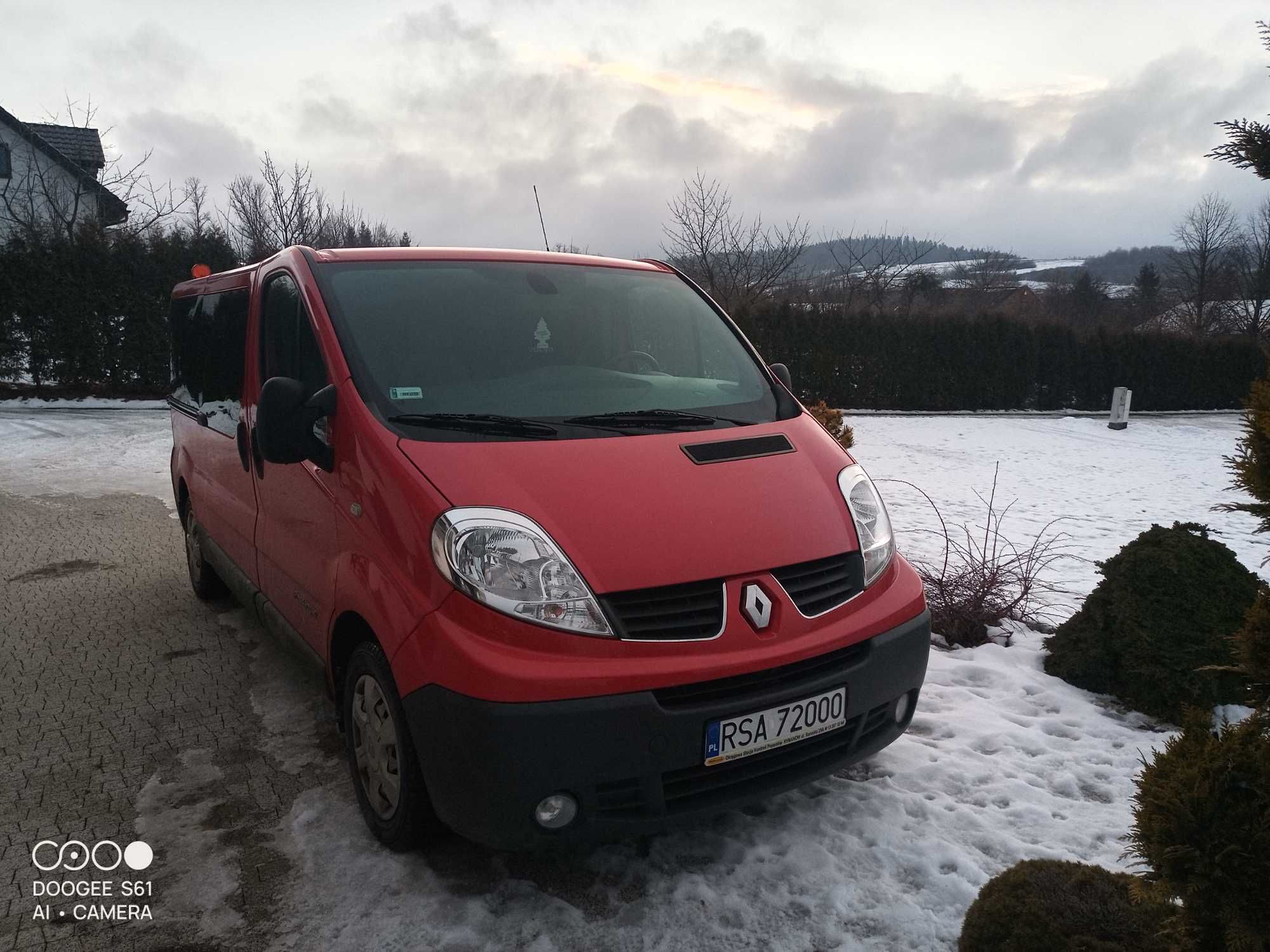 Wynajem busa Renault