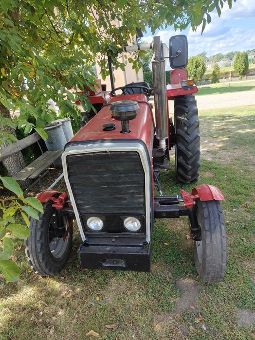 Sprzedam ciągnik MF 235