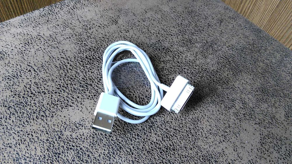 Apple Ipod A131'8 робочий незаблокований 32 ГБ з кабелем