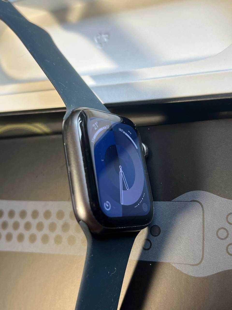 Оригінал Apple Watch SE 40mm Повний комплект