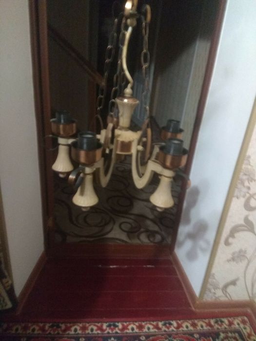 Люстра СССР  на пять плафонов