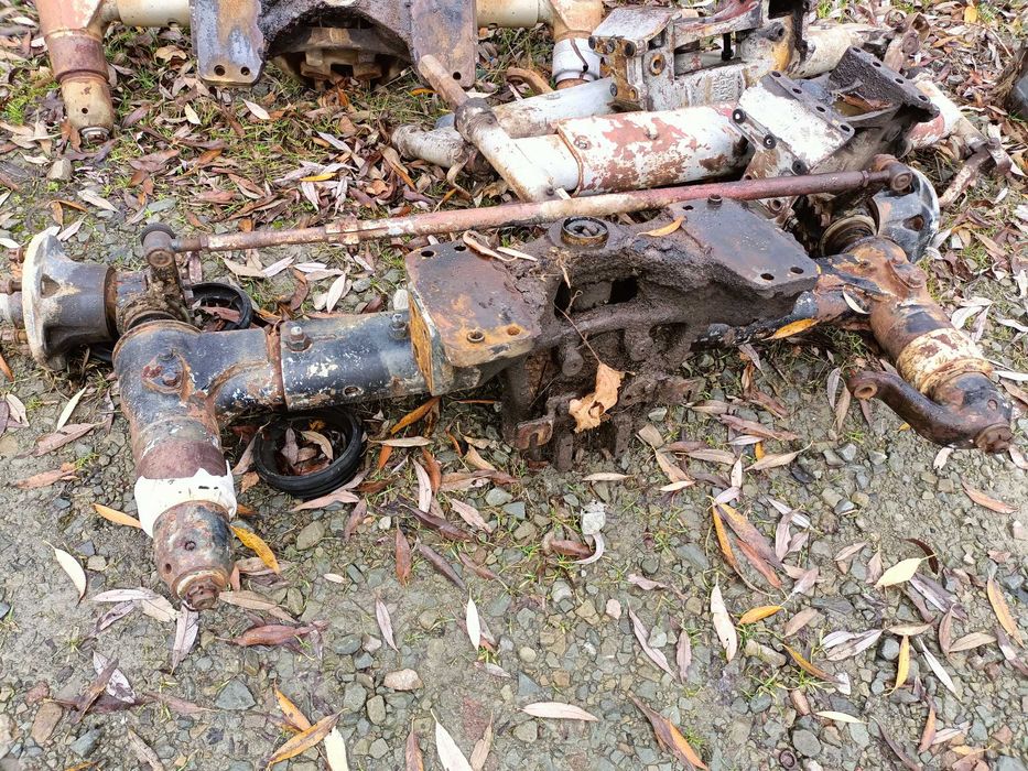 przód oś miękka belka resorowana amortyzowana zetor 7011,5011 ursus