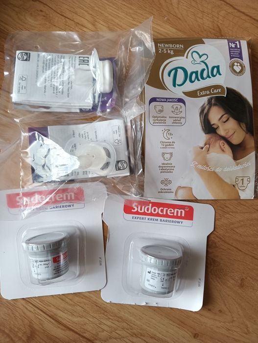 Zestaw dla noworodka,pampersy, smoczki, sudocrem