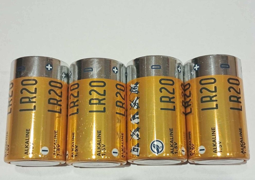 4 x Baterie LR20 1,5V - całość