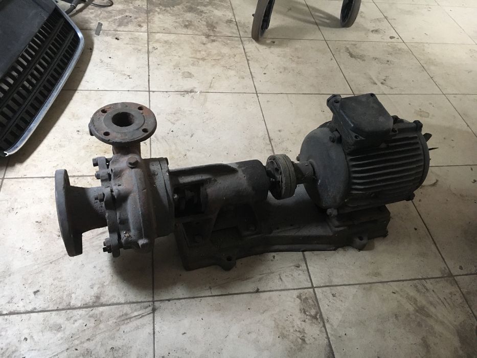 Продам Насос помпа