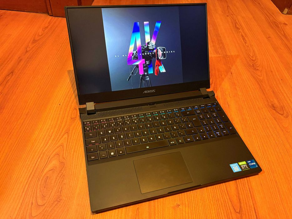 Portátil Gigabyte i7 RTX 3060 32GB 3TB SSD