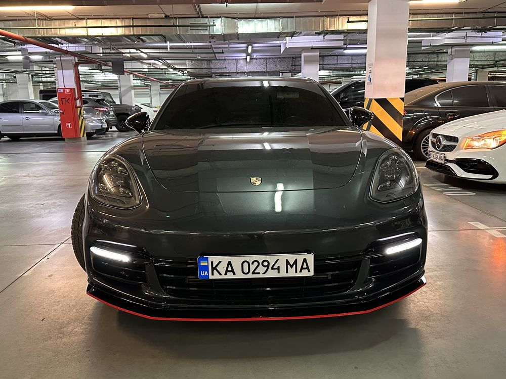 Panamera 4S повний привід