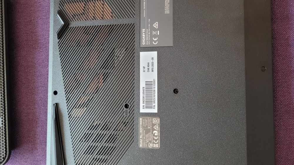 Игровой ноутбук GIGABYTE G7 KF (kf-e3ee213sd)