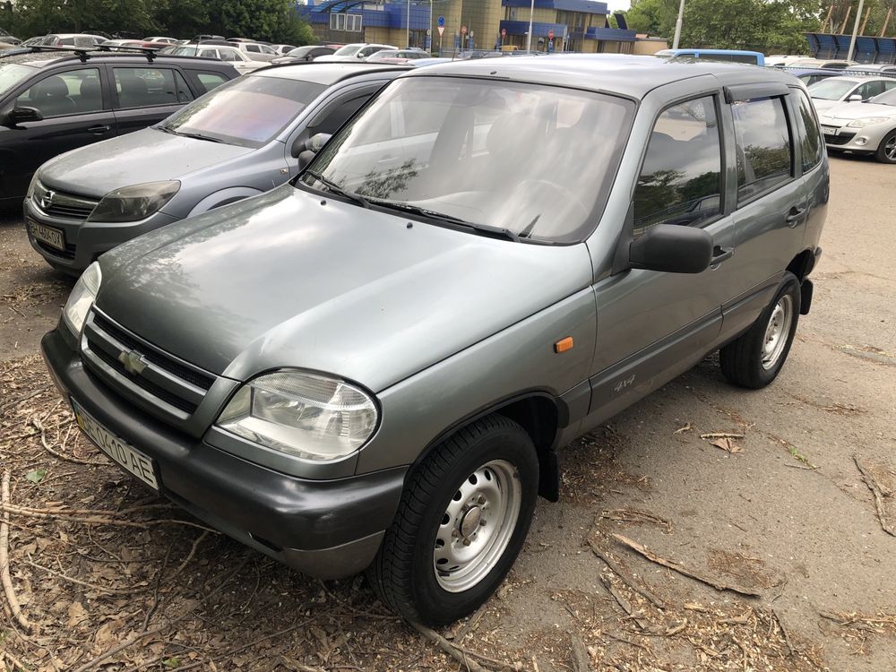 Chevrolet Niva 1.7 газ/бензин