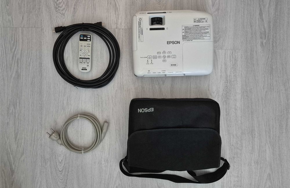 Projektor Epson EB-W28 - WXGA, 3LCD [V11H654040]