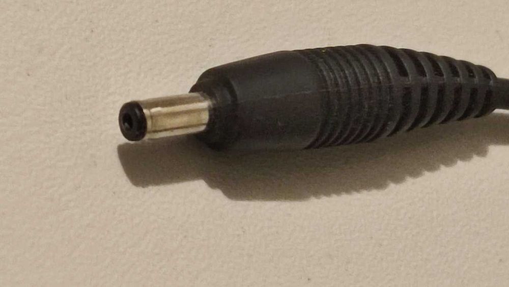 Zasilacz sieciowy do komórek NOKIA  typ ACP-12E