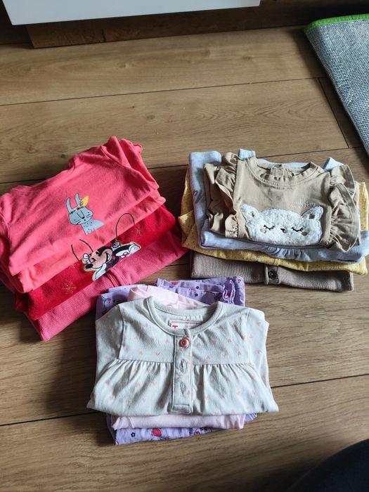 Zestaw ubrań dla dziewczynki