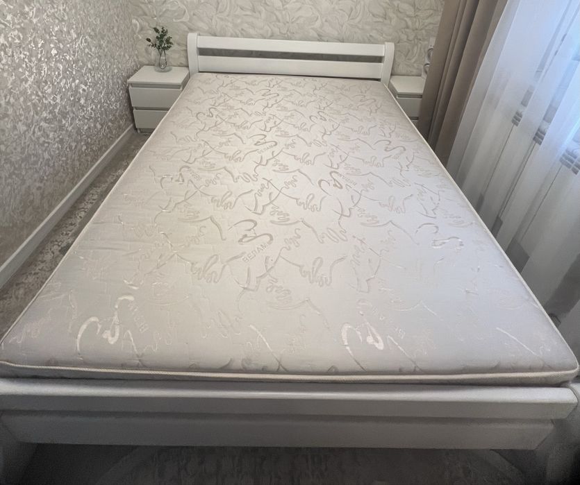 Продам матрас Велам Ортопедичний 160х200!!