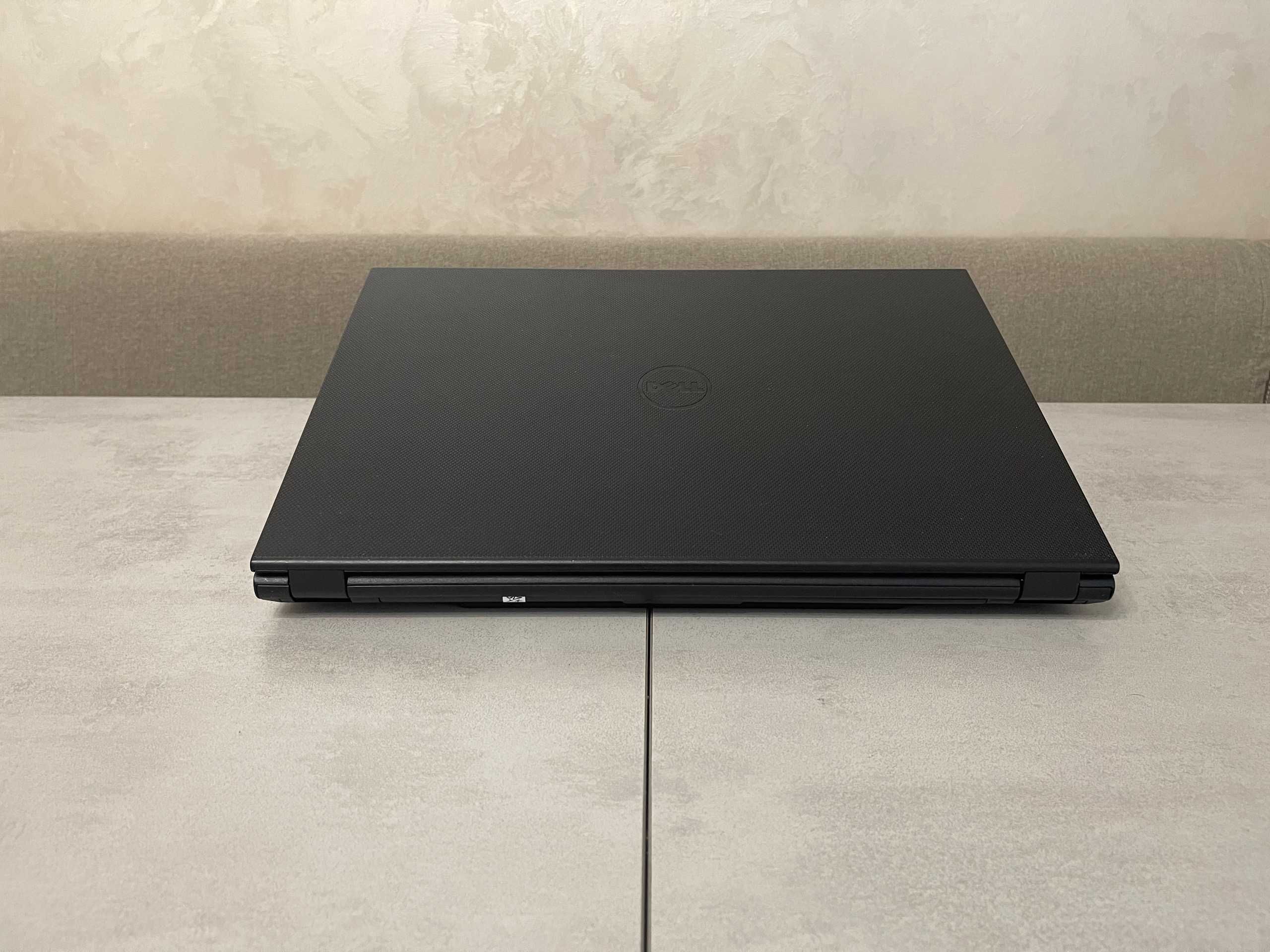 Ноутбук Dell Inspiron 3542/15,6/i3/8GB/128GB SSD/Nvidia 2GB/нова батар