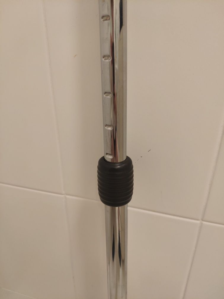 Nilfisk - tubo telescópico e escova, usados mas originais