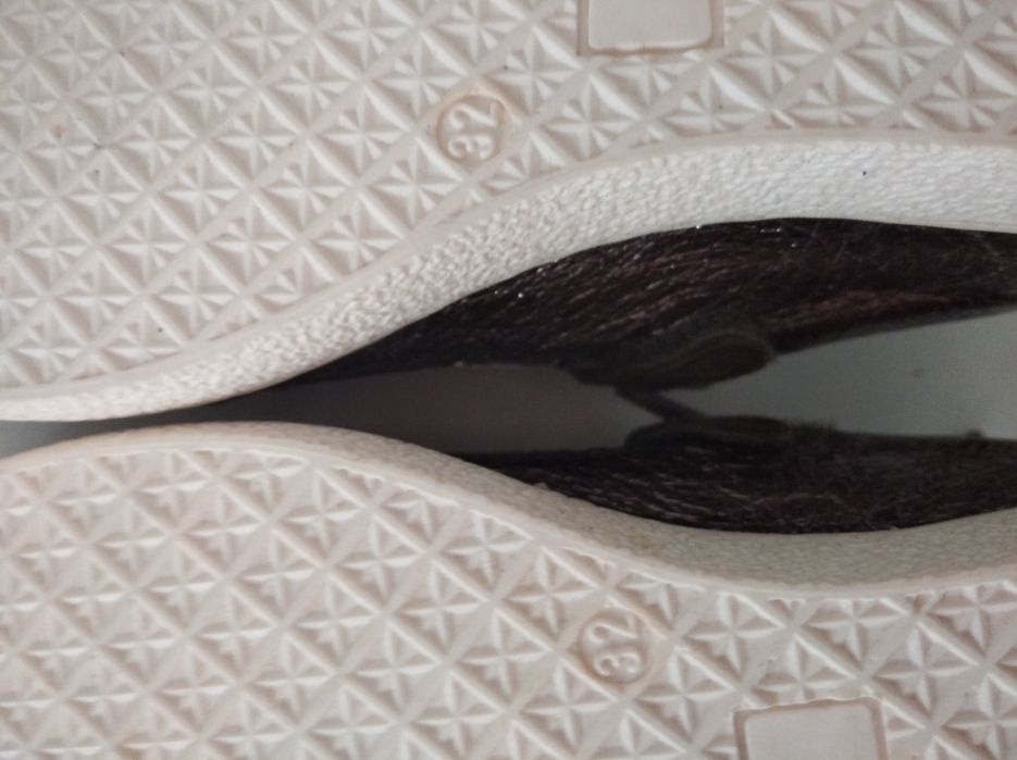 Sapatilhas da Youzme novas tamanho 32