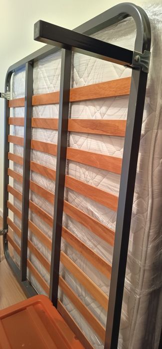 Estrado com pés 183x128