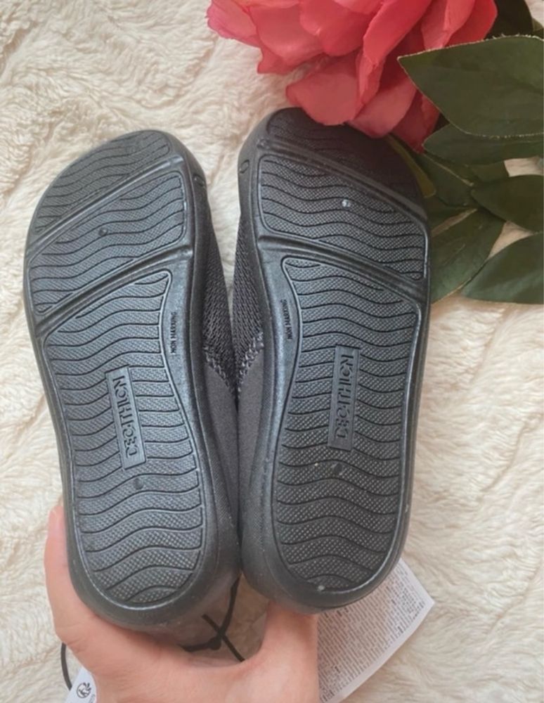 Kapcie buty chłopięce domyos nowe 31 Decathlon