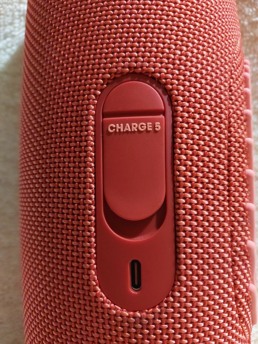 Музыкальная оригинальная  колонка колонка JBL Сharge 5 в идеальном сос