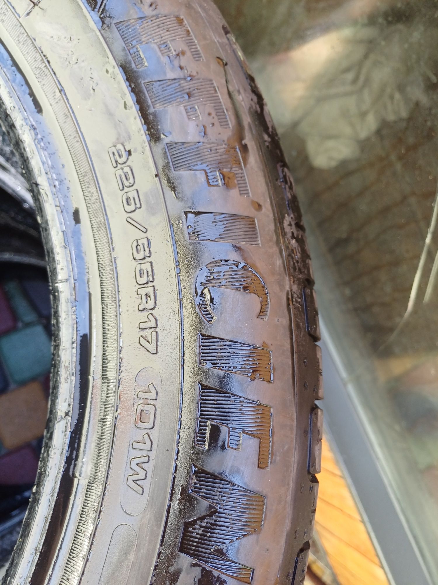 Шини 225/55 R 17 101W Good year Inside A500 jcrr .б/в комплект