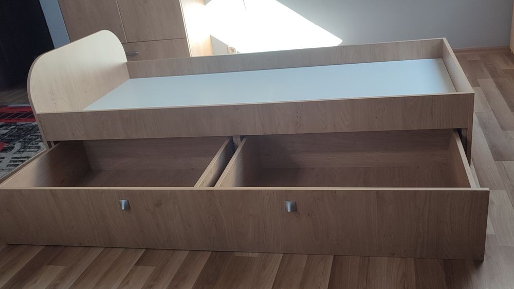 Łóżko solidne 90x200