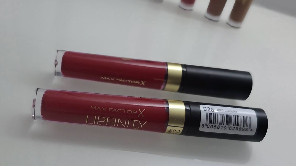Max factor Lipfinity velvet matte pomadka 025 Red luxury nowa
