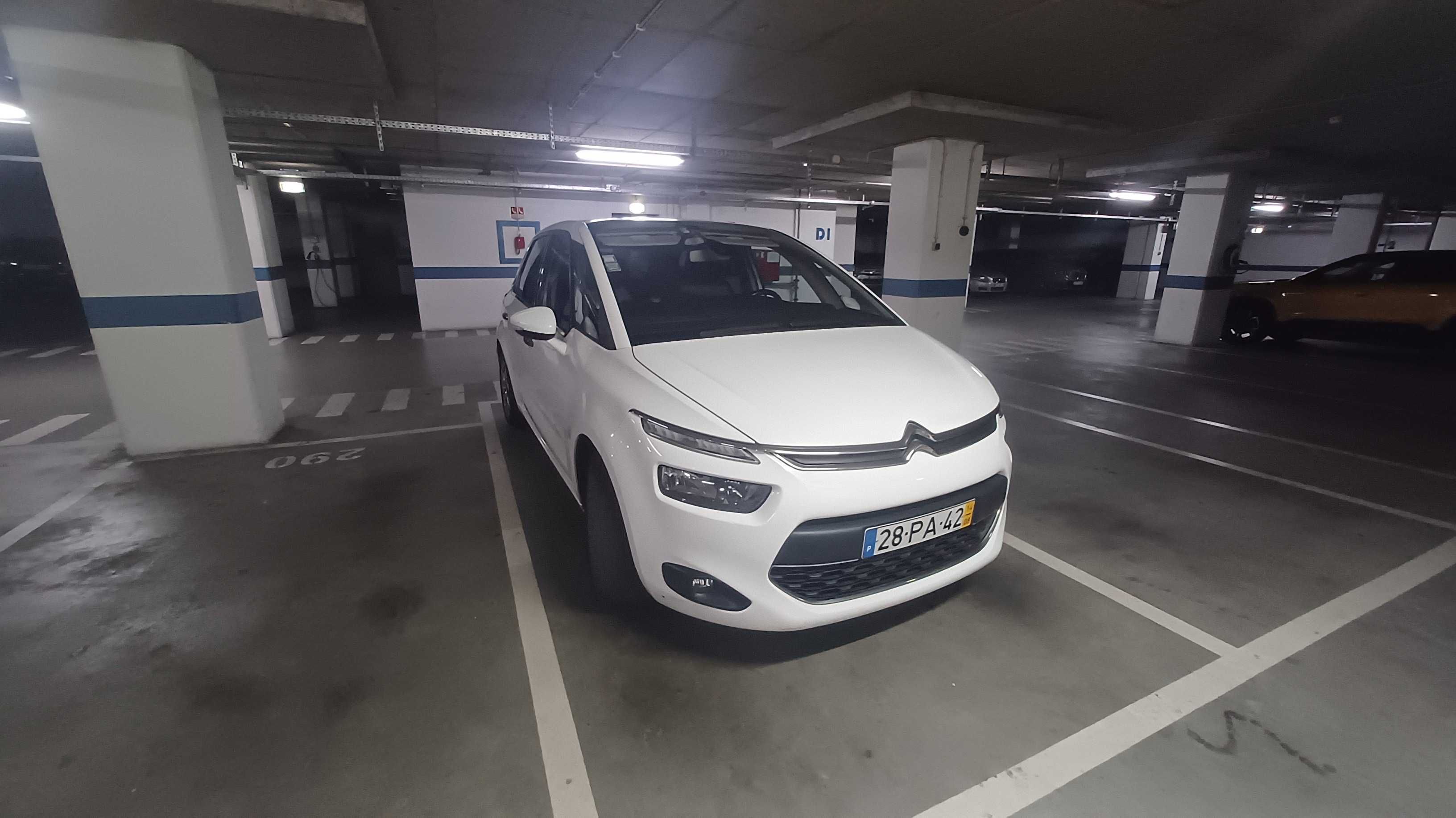 Citroen C4 Picasso - Econômico, suave e confortável!