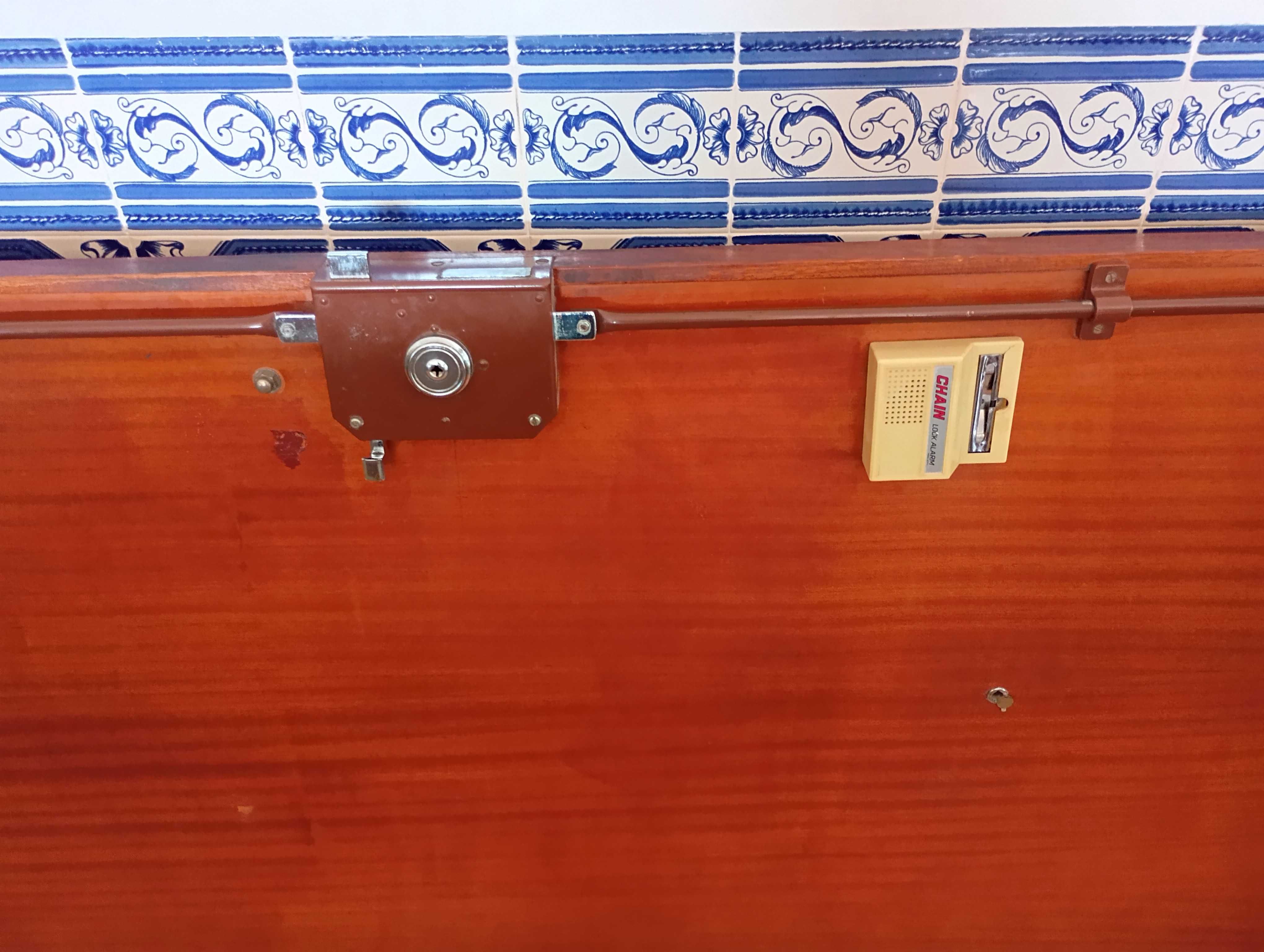Porta Entrada Mogno